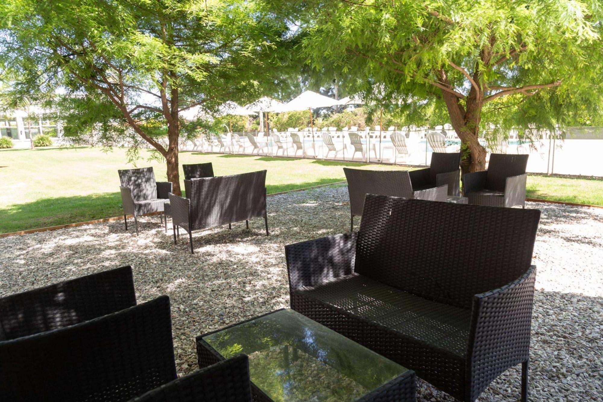 Howard Johnson Hotel & Resort Funes Kültér fotó