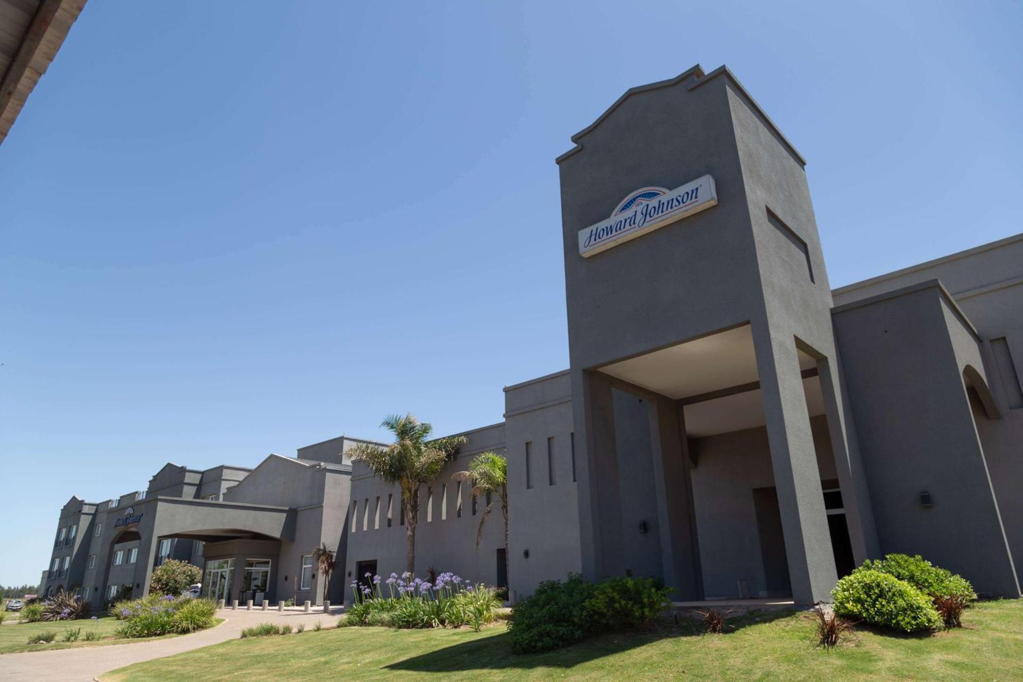 Howard Johnson Hotel & Resort Funes Kültér fotó