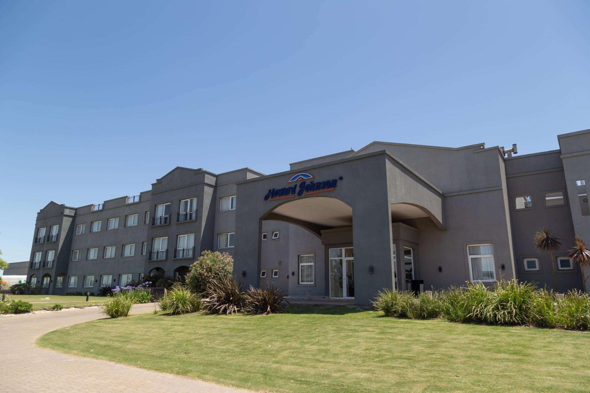 Howard Johnson Hotel & Resort Funes Kültér fotó