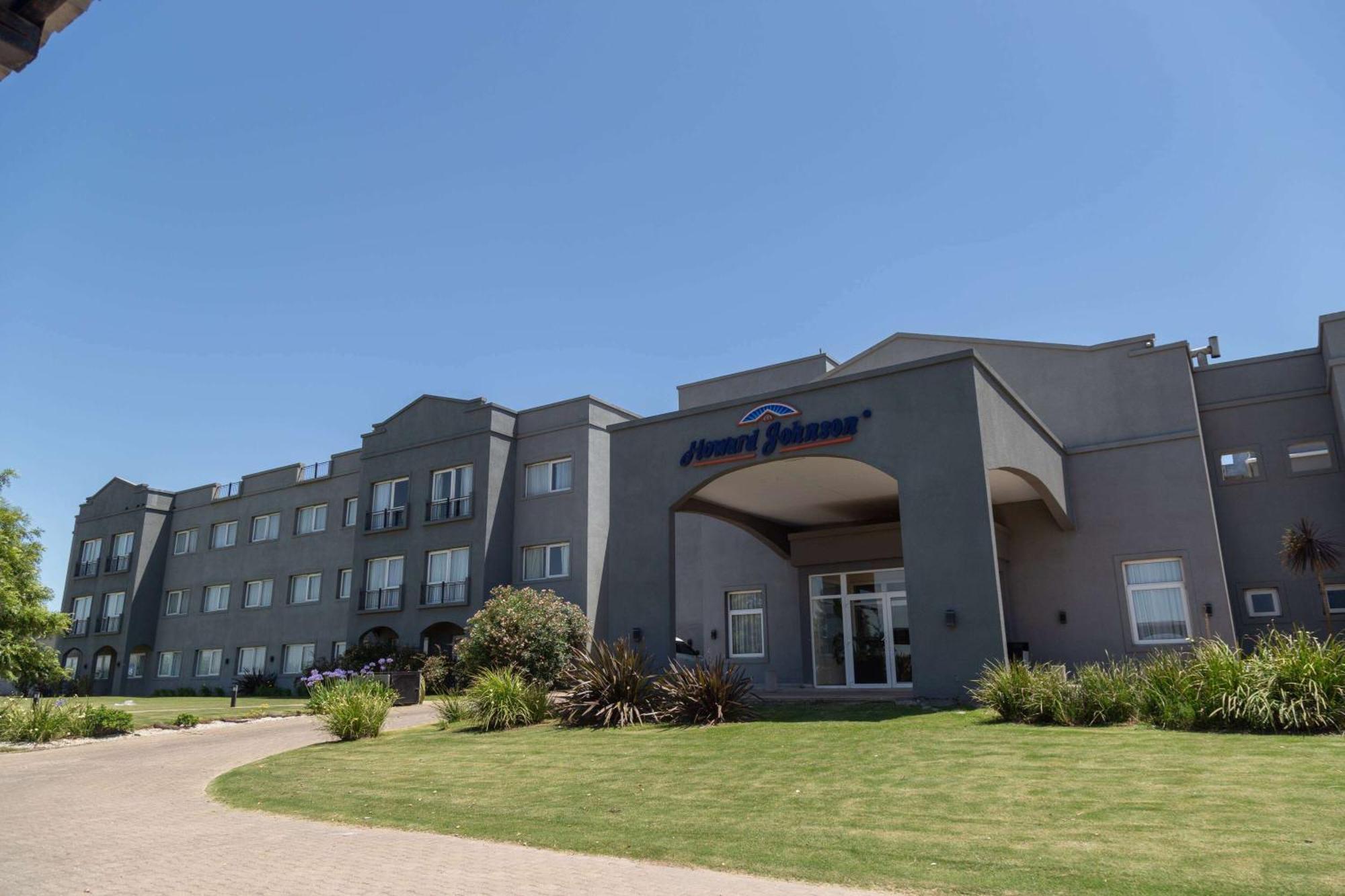 Howard Johnson Hotel & Resort Funes Kültér fotó